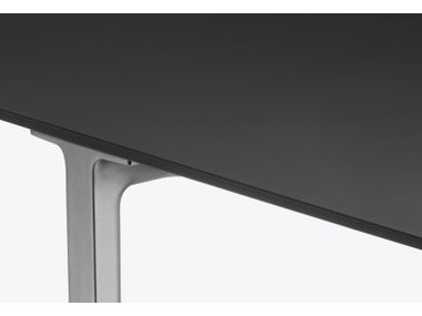 TOA TABLE CC Table rectangulaire en aluminium et bois By Pedrali ...