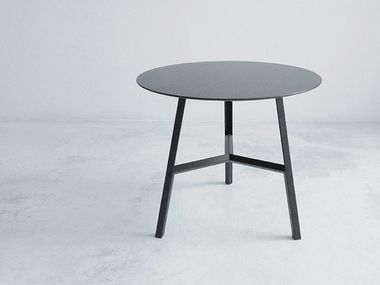 Mesa de centro de café baixa TOOL 45 Arrmet