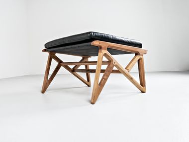 TRIANGLE | Low stool By HOOKL und STOOL design Aleksandar Ugresic