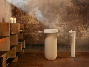 Struttura con lavabo e accessori integrati da esterno LUNEUP CONSOLE H2O Terzofoco