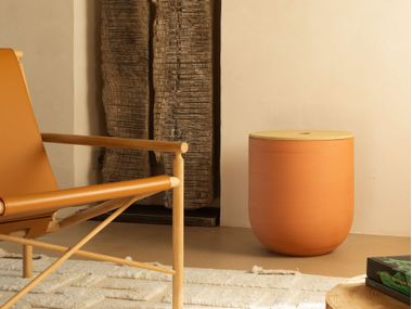 Sgabello in ceramica con contenitore LUNEUP POUF Terzofoco