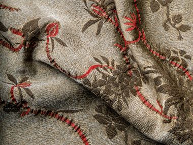 Jacquard wool and viscose fabric with floral pattern MONZON The House of Lyria