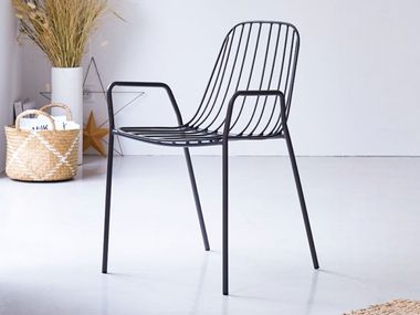 Silla de metal revestido con brazos ARTY Tikamoon