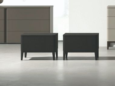 Wooden bedside table DOLCEVITA Tomasella