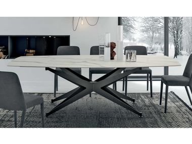 Barrel-shaped dining table HALLEY Tomasella
