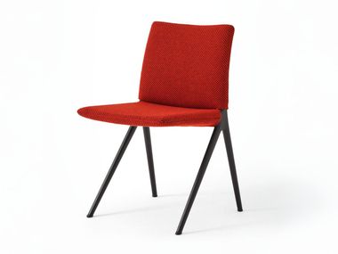 Sedia imbottita sfoderabile in tessuto KAPE IF7 &Tradition