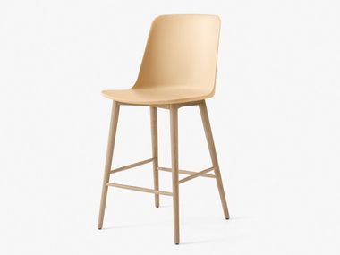 Sgabello da cucina in polipropilene con schienale RELY HW128 &Tradition