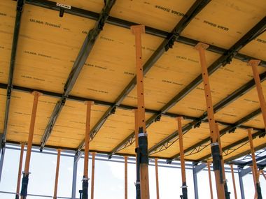 Compensato multiuso combinabile con sistemi di casseforme e piattaforme di lavoro Pannello a tre strati ULMA Construction