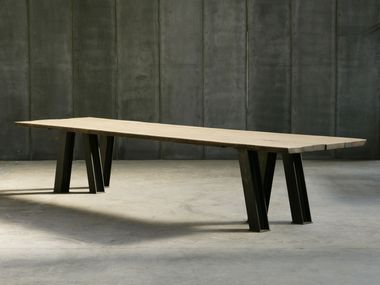 Custom oak table VIR MTM Heerenhuis