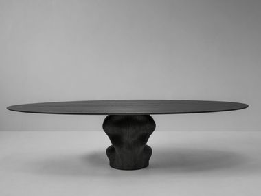 Oval oak dining table DATSU Van Rossum