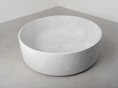 Vasca da bagno rotonda in marmo di Carrara BALNEA MOON Vaselli