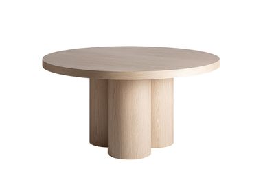 Round oak dining table PRAYSSAC Vical Home