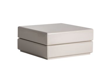 Low square central coffee table WHIEL Vical Home