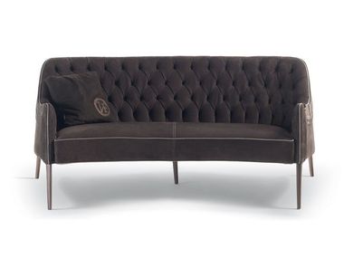 Fabric small sofa POGGI CAPITONNÈ Vittoria Frigerio