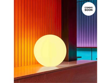 WiDesign, GLOBO X WiOO Lampada da tavolo e da terra in polietilene a stampaggio rotazionale