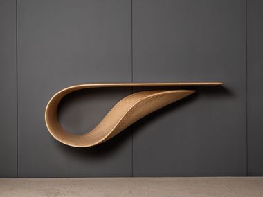 Wand- Konsolentisch aus Schichtholz LOOP LEAF andblack