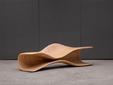 Sitzbank aus Schichtholz LOOP PINCHED BENCH andblack