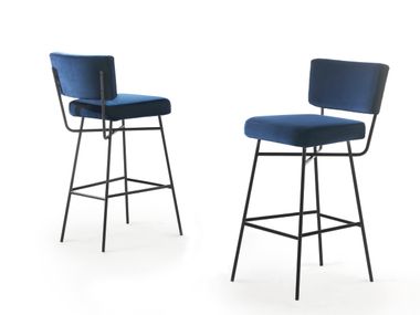 Sgabello in tessuto con schienale ORFEO arflex