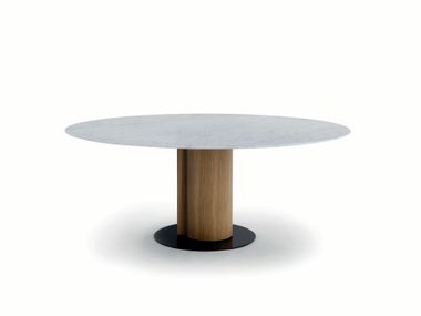 Table ovale avec base centrale PAIR arflex