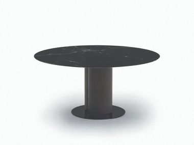 Round table with central base PAIR arflex