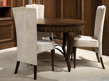 Round oak table CAPRICCI Prestige