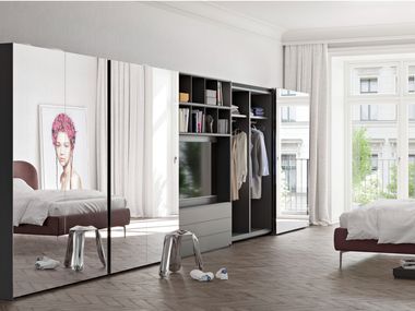 Armadio a muro componibile in legno e vetro con specchio FLAT Kettnaker