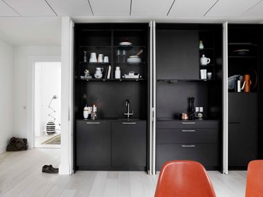 Linear solid wood kitchen FORM 2 - POCKETDOORS Multiform