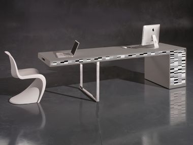 FRIDAY LONG | Scrivania Collezione Friday By NEWTOM by Ultom design Lorenzo  Marcolin