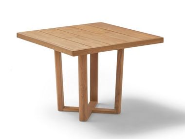 Square teak garden table HERITAGE POINT