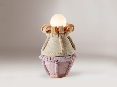Handmade resin table lamp MARJORELLE YUCA Dooq Details