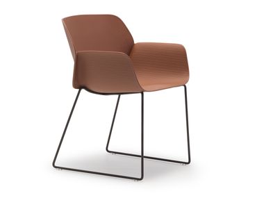 Sled base plastic garden chair with armrests NUEZ SO2790 Andreu World