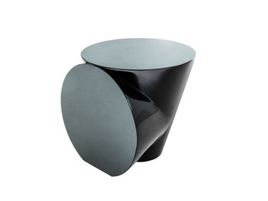 Low glass-fibre coffee table OVO HC28 maison