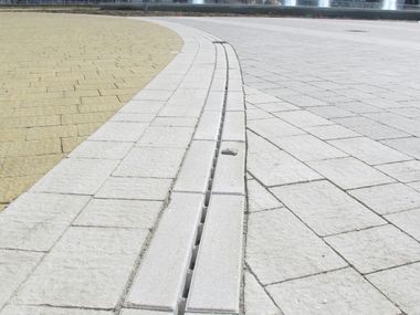 Filter and drainage pavement