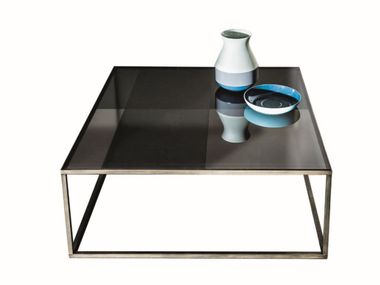Low square glass coffee table QUADRO Sovet italia