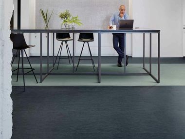 LVT