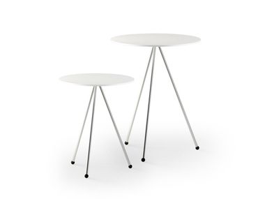 Round Glass and Stainless Steel coffee table TRES SCHNEEWEISS interior