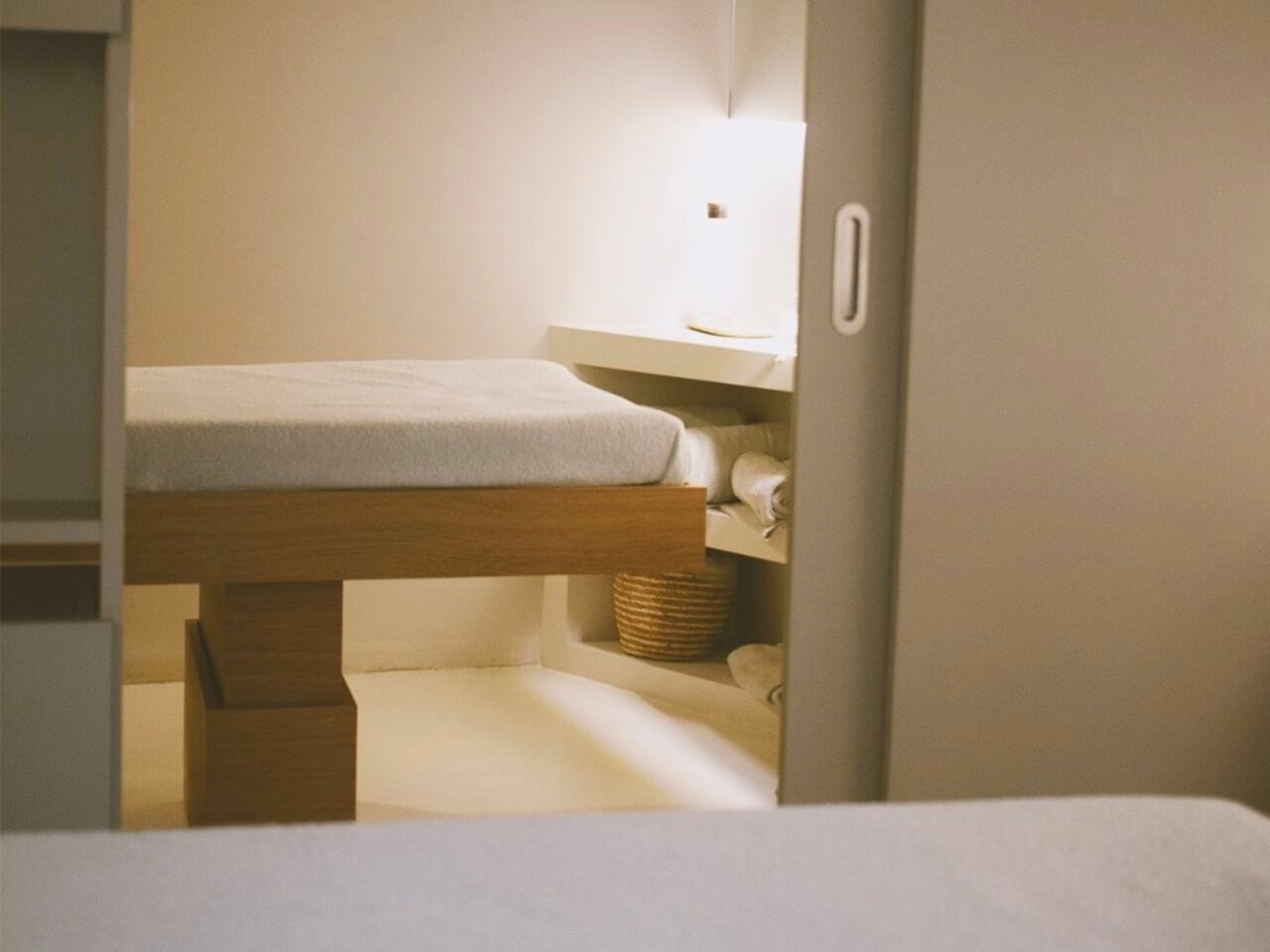 CODE - AKTICE SPA by AKT GROUP - Lettino per massaggi elettrico - 8