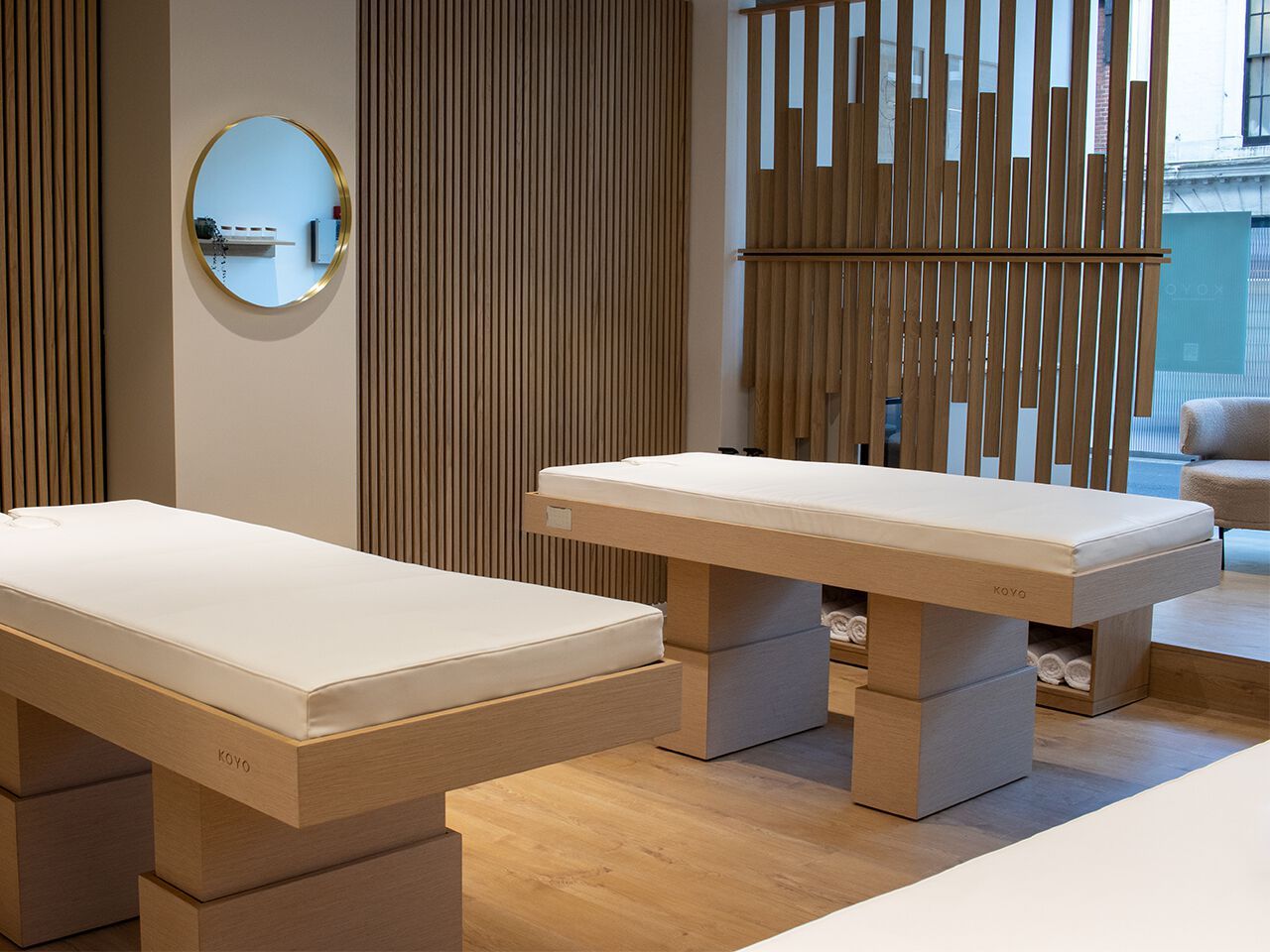 CODE - AKTICE SPA by AKT GROUP - Lettino per massaggi elettrico - 3