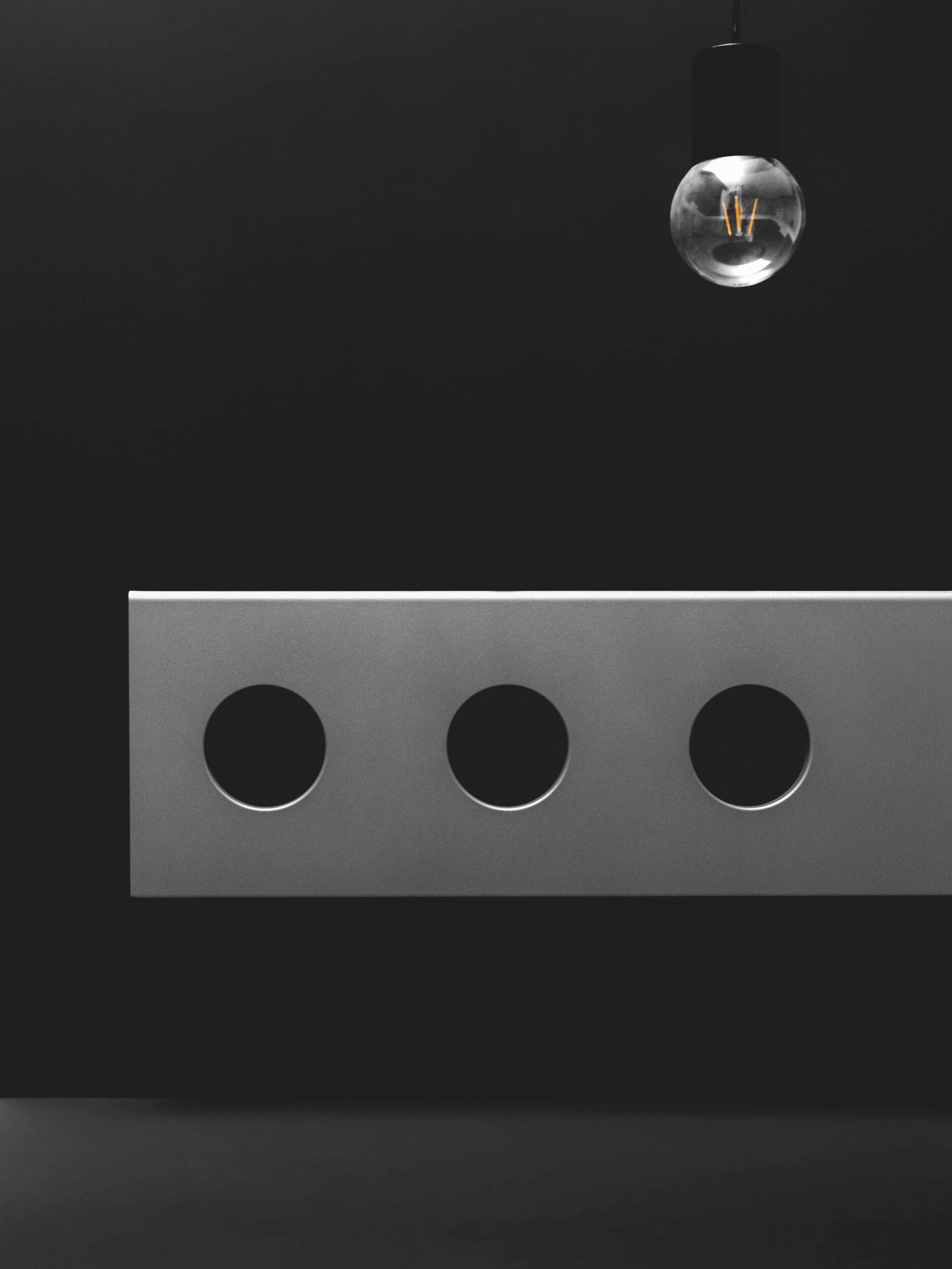 TREO Wall-mounted towel warmer By ANTRAX | design Andrea Crosetta