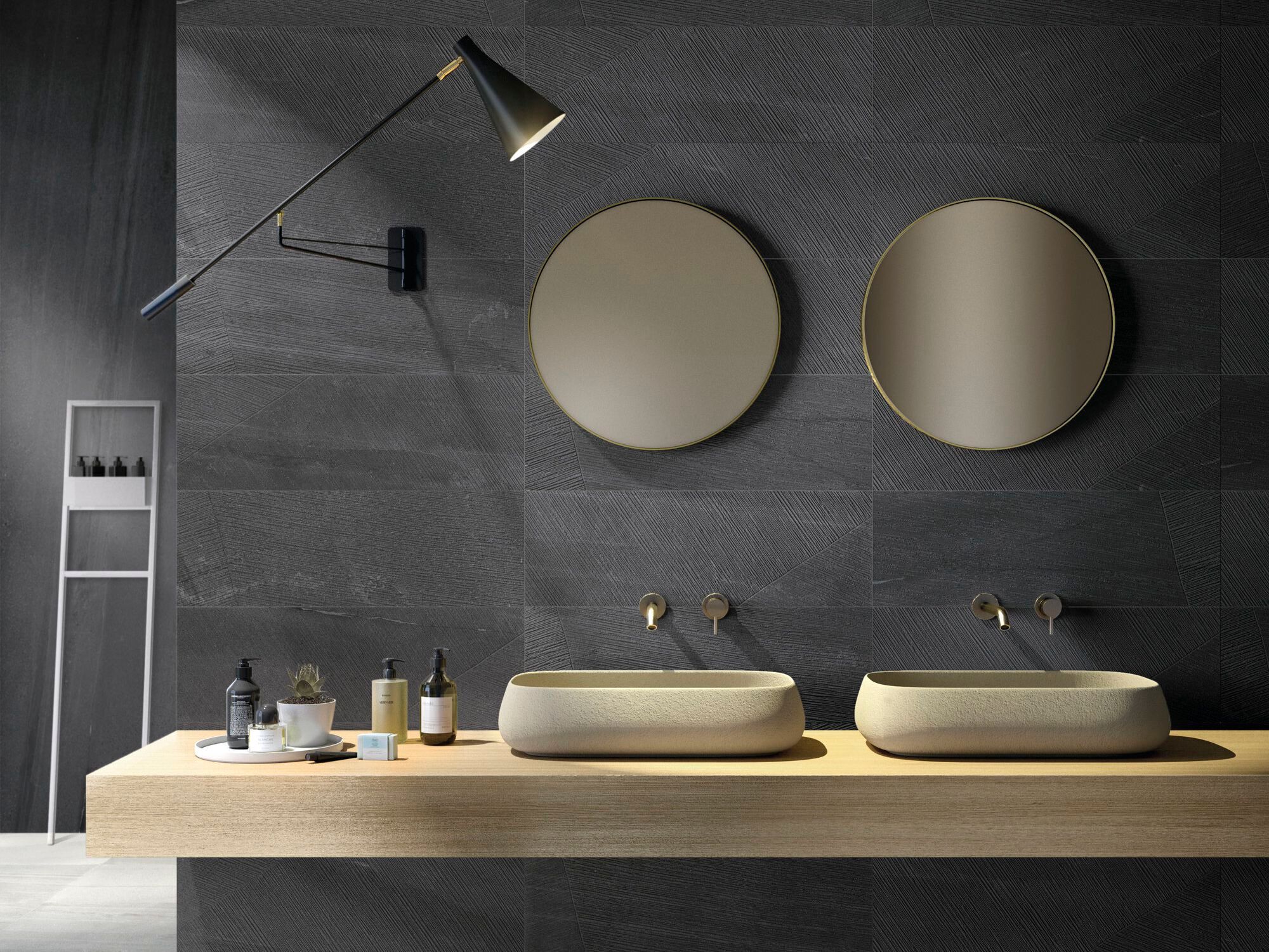 BASALTO NERO ACTIVE by ARIOSTEA - Pavimento/rivestimento in gres porcellanato per interni effetto pietra