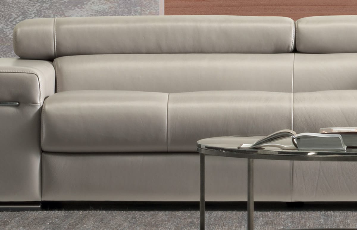 AVANA Leather sofa By Natuzzi Italia