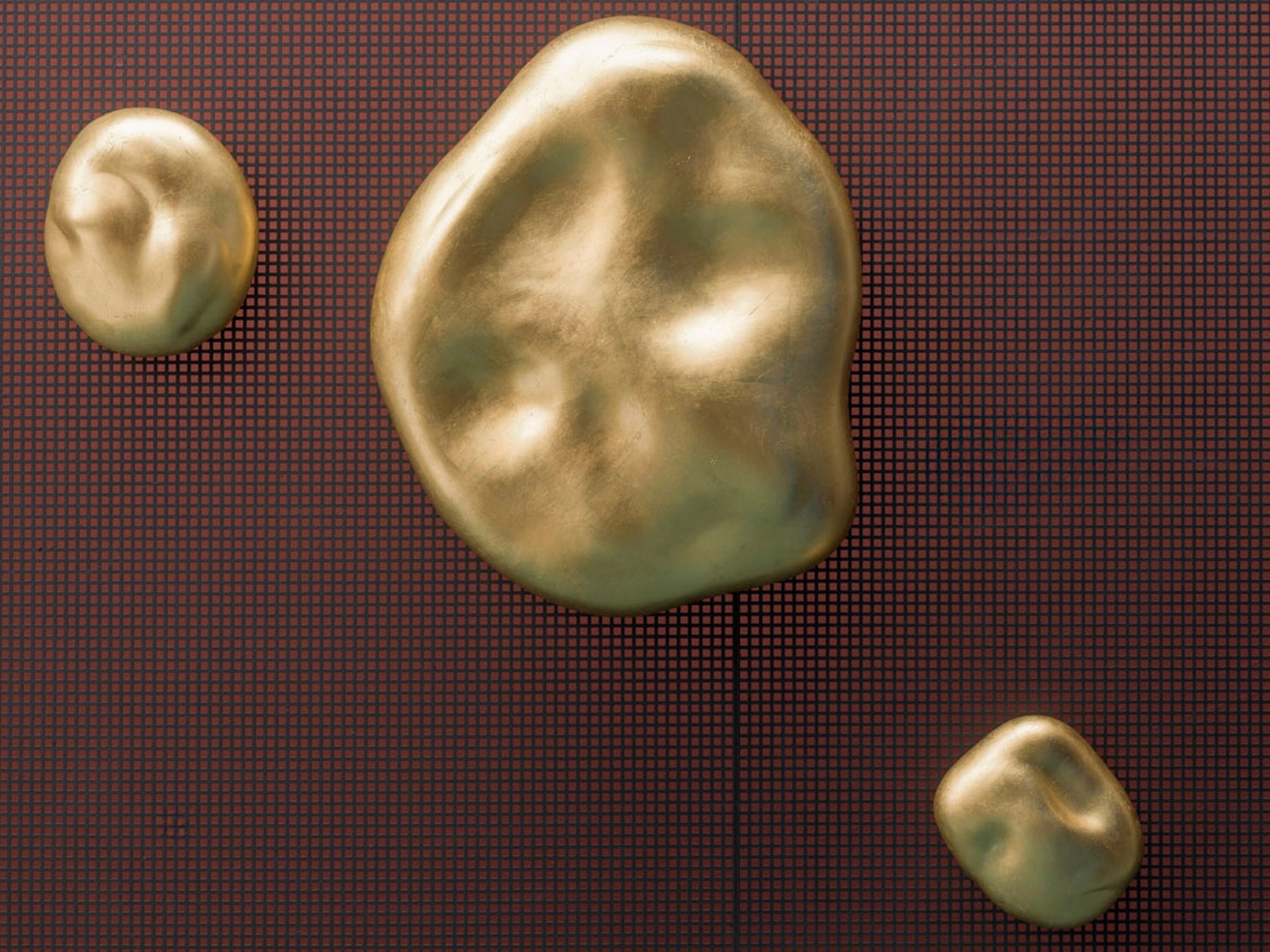 STONE GOLD / SILVER by Adriani e Rossi edizioni - Oggetto decorativo da parete in ceramica