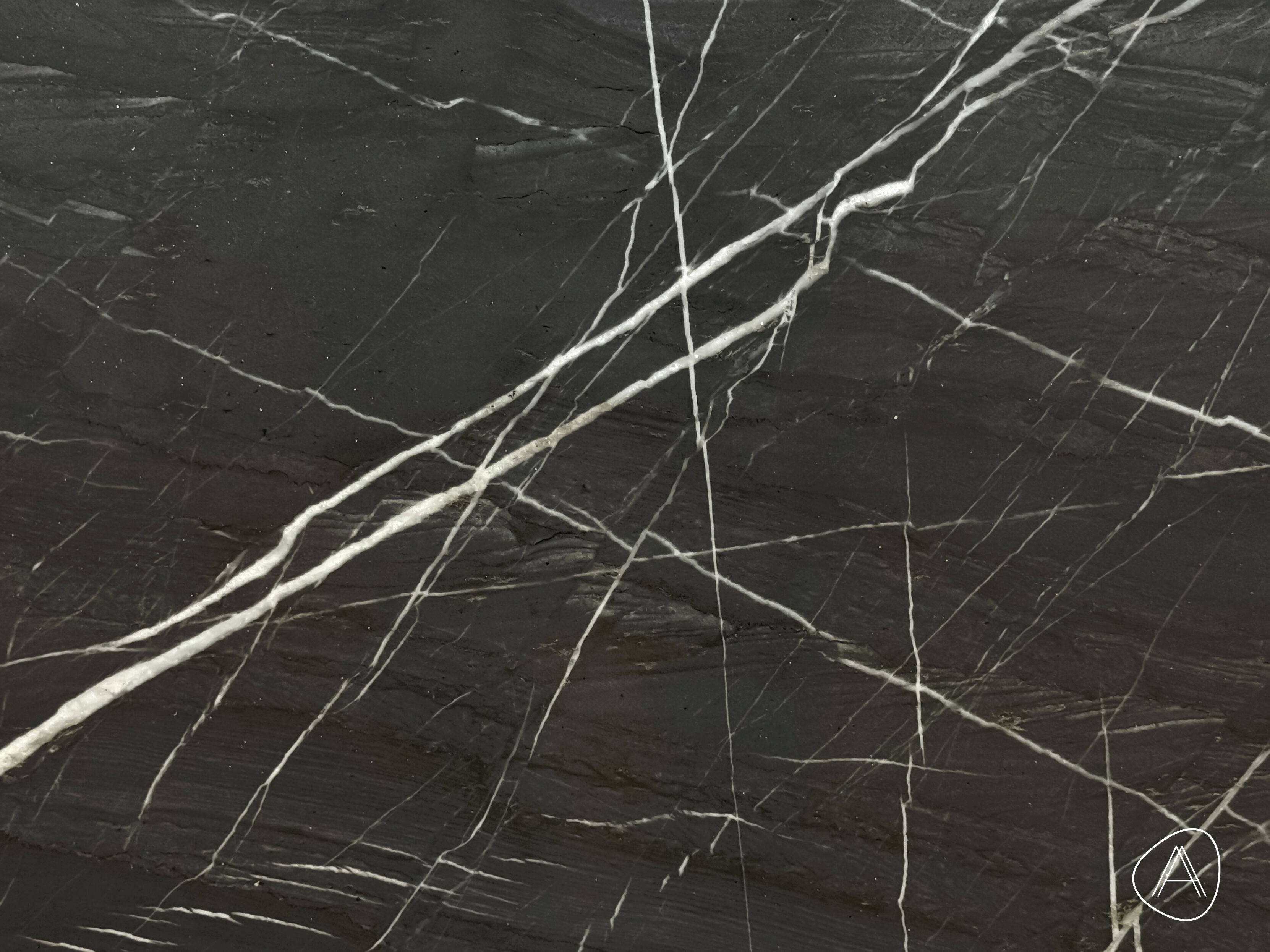 QUARZITE VENOM "EXTRA" by Antolini® - Quarzite