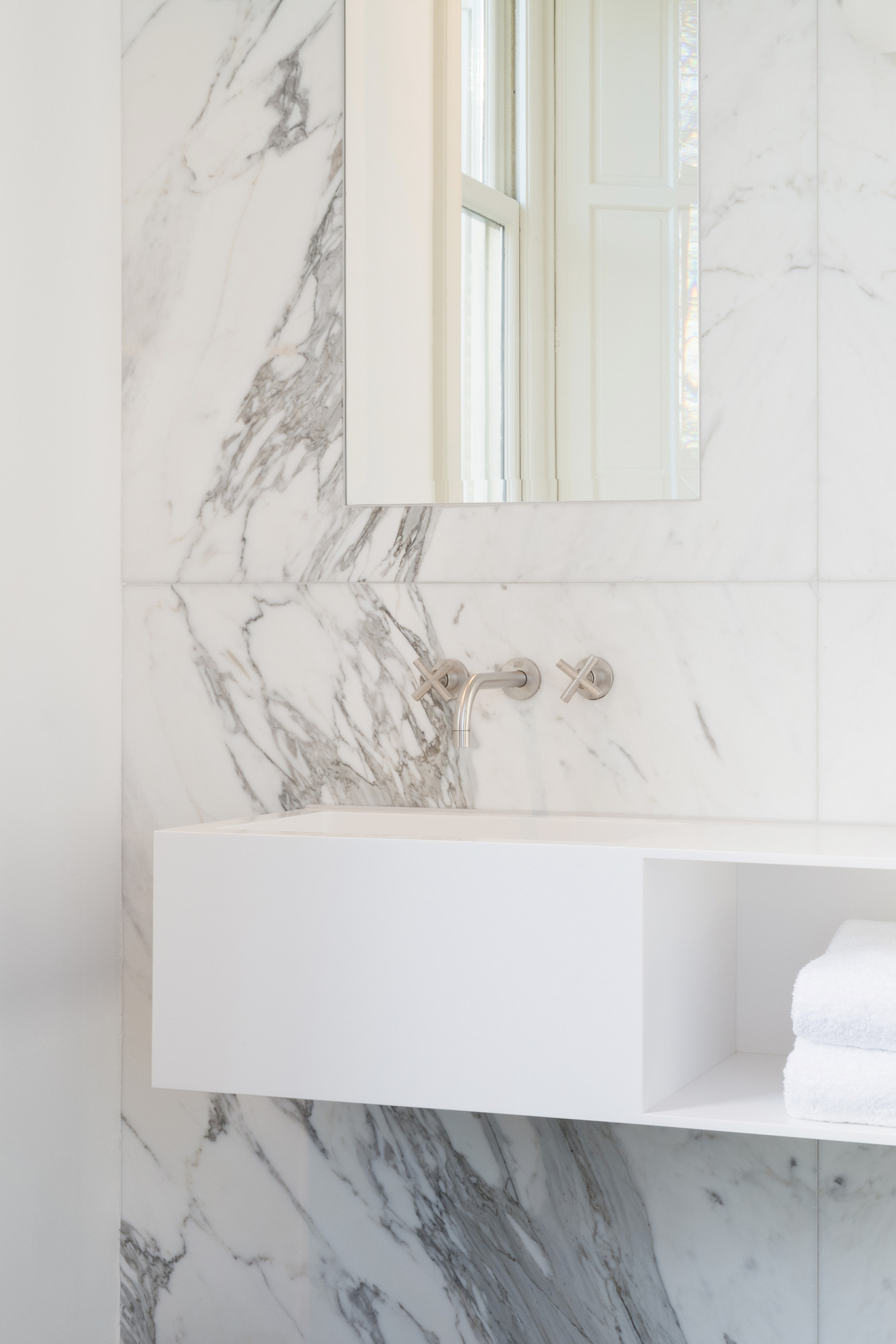 BASE | Washbasin By Not Only White design Marike Andeweg