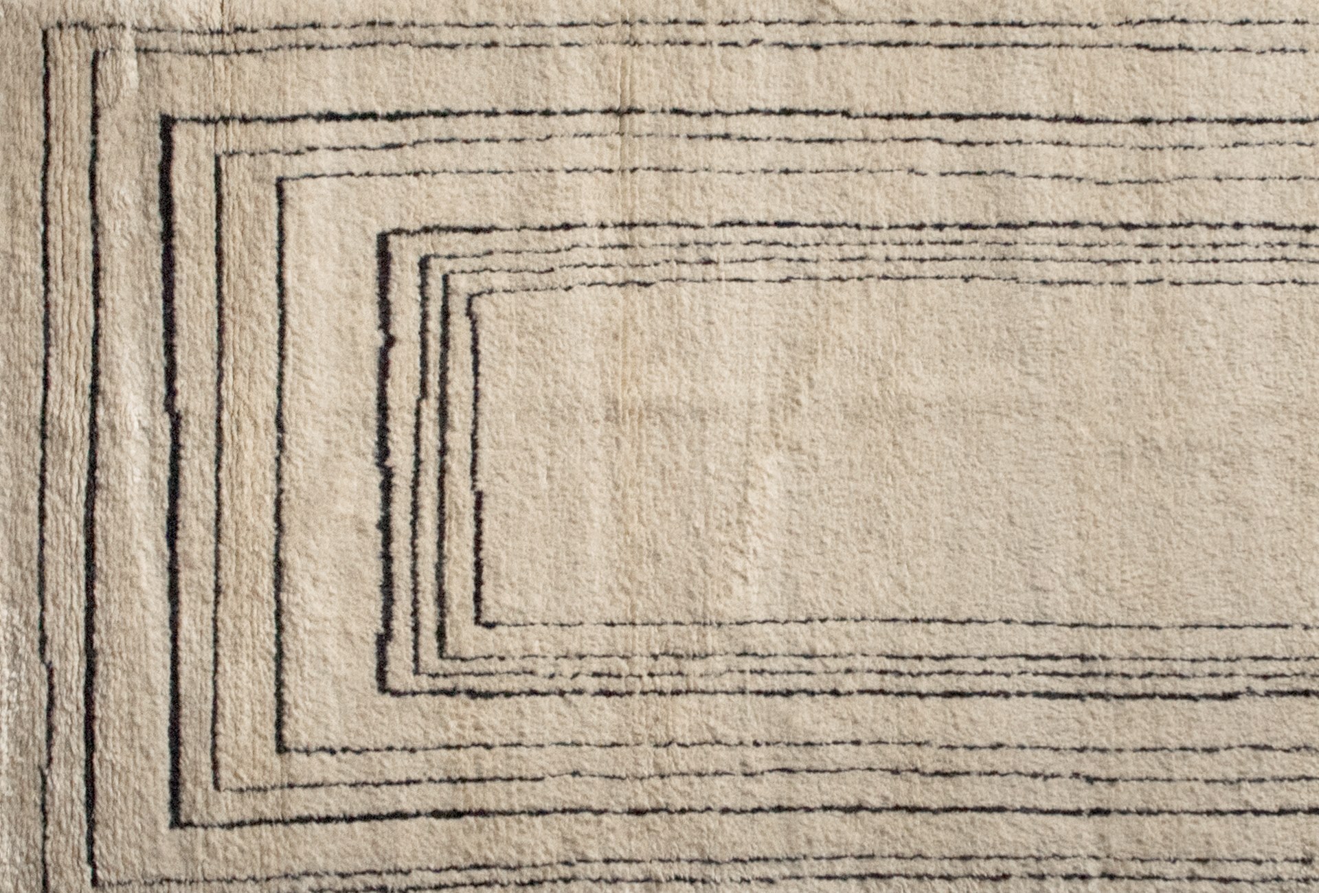 Patterned handmade wool rug BERBÈRE PATTERN B By BAXTER