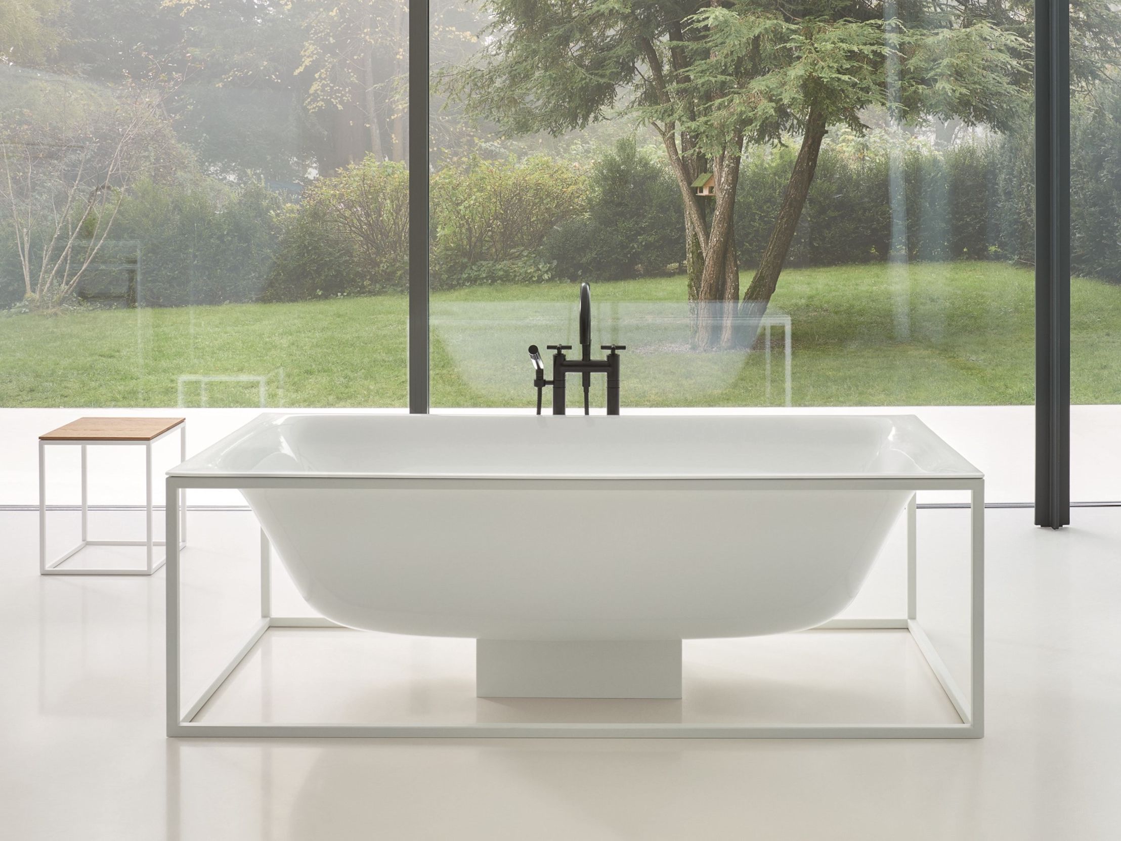 BETTELUX SHAPE Bathtub Freestanding enamelled steel bathtub By Bette