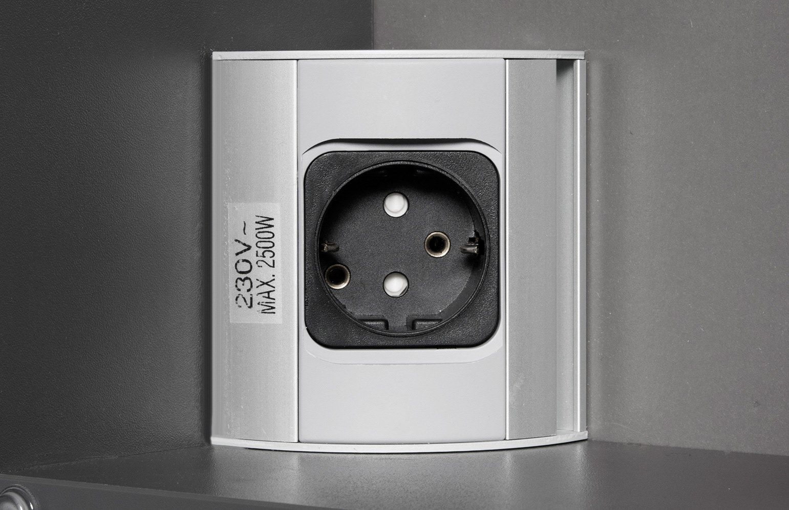 BOX by ARTELINEA - Specchio bagno da parete con contenitore - 5