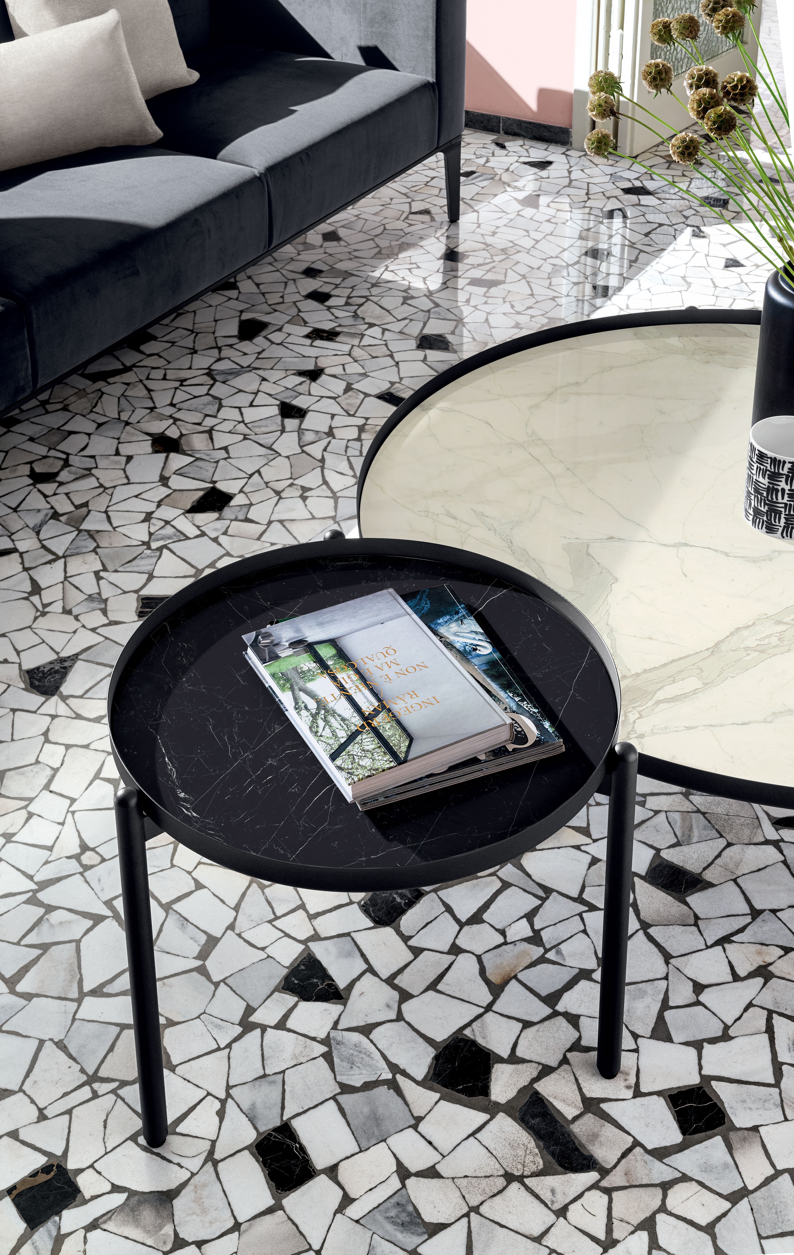 CAMPOS Round coffee table By Sovet italia | design Altherr Désile Park