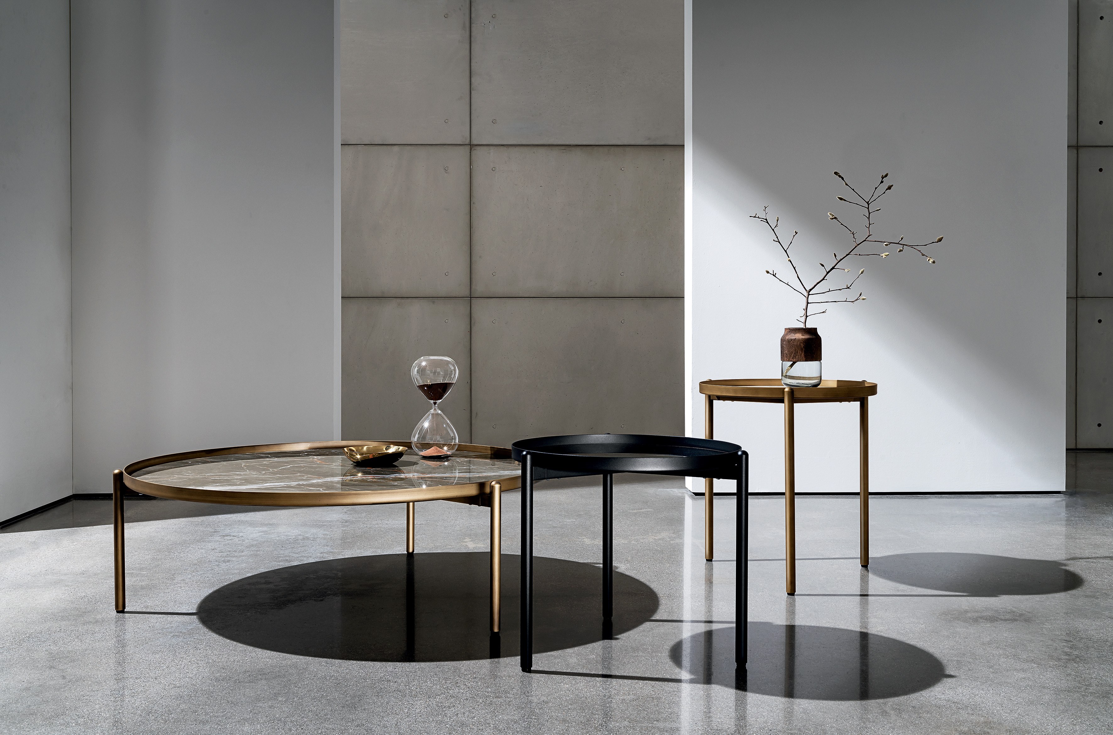 CAMPOS Round coffee table By Sovet italia | design Altherr Désile Park