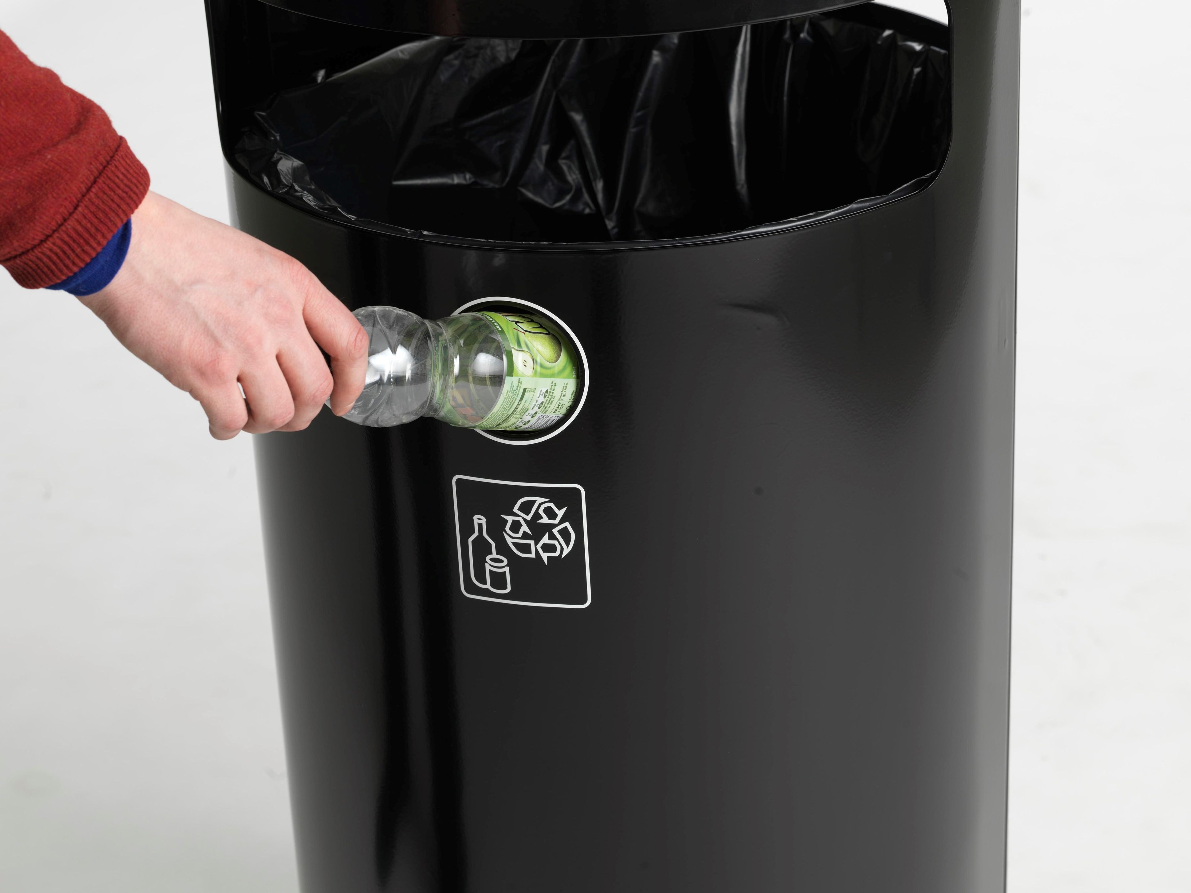 CITY Outdoor litter bin with lid By VESTRE